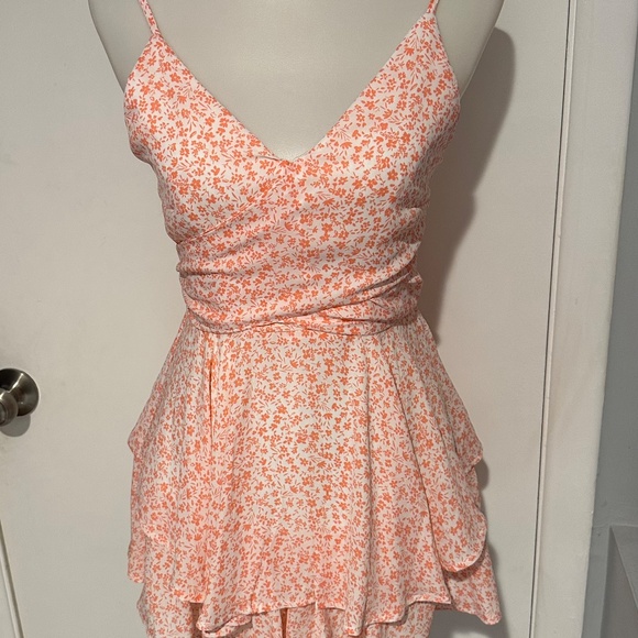 Francesca's‎ - Clarissa Floral ROMPER - Size S. - Picture 5 of 15